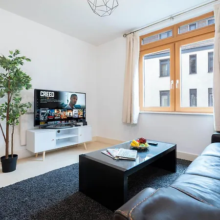 Apartment Two Bed - Parking - City Centre - Netflix - 81um